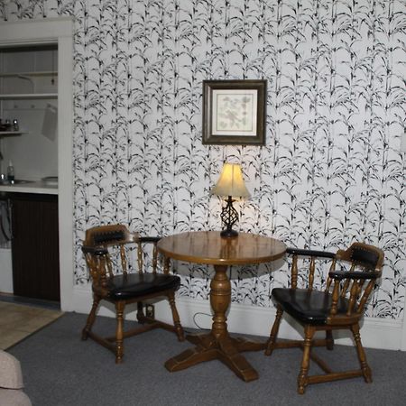 Hotel Coolidge White River Junction Buitenkant foto