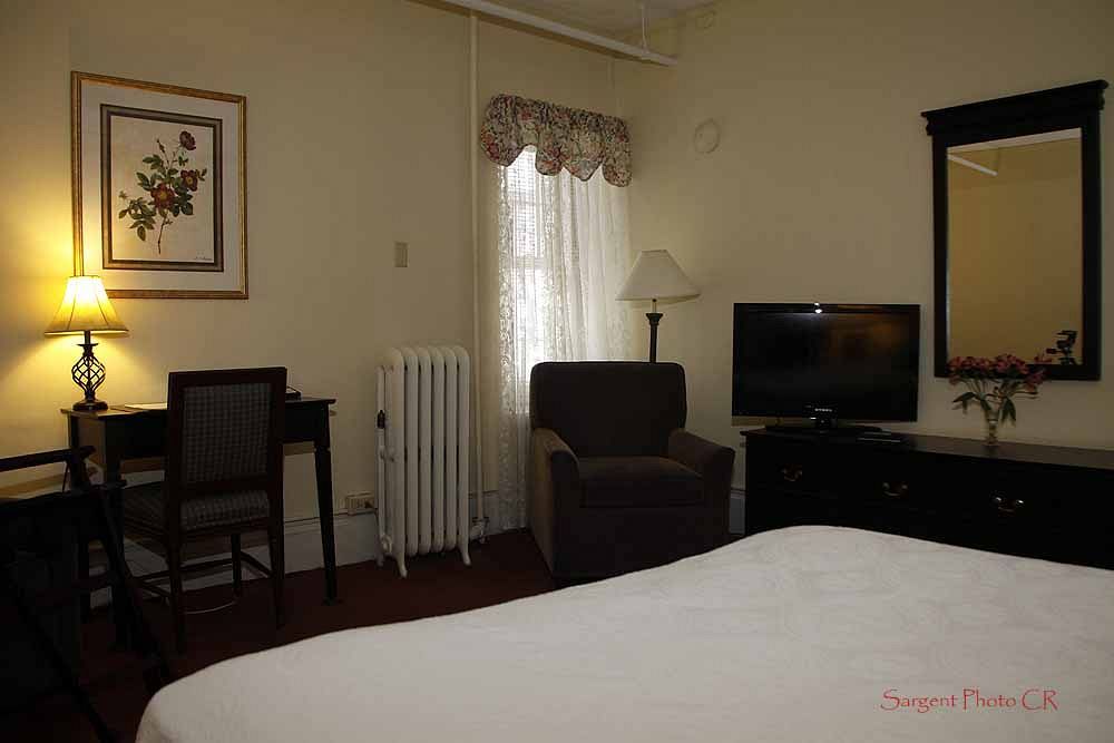 Hotel Coolidge White River Junction Buitenkant foto