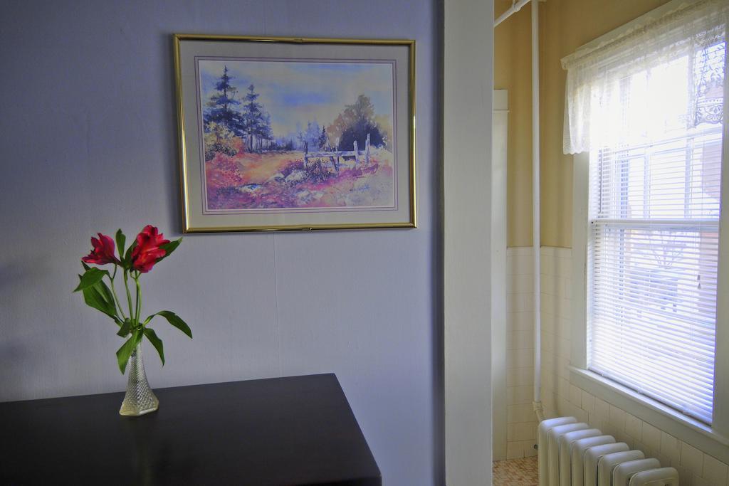 Hotel Coolidge White River Junction Buitenkant foto