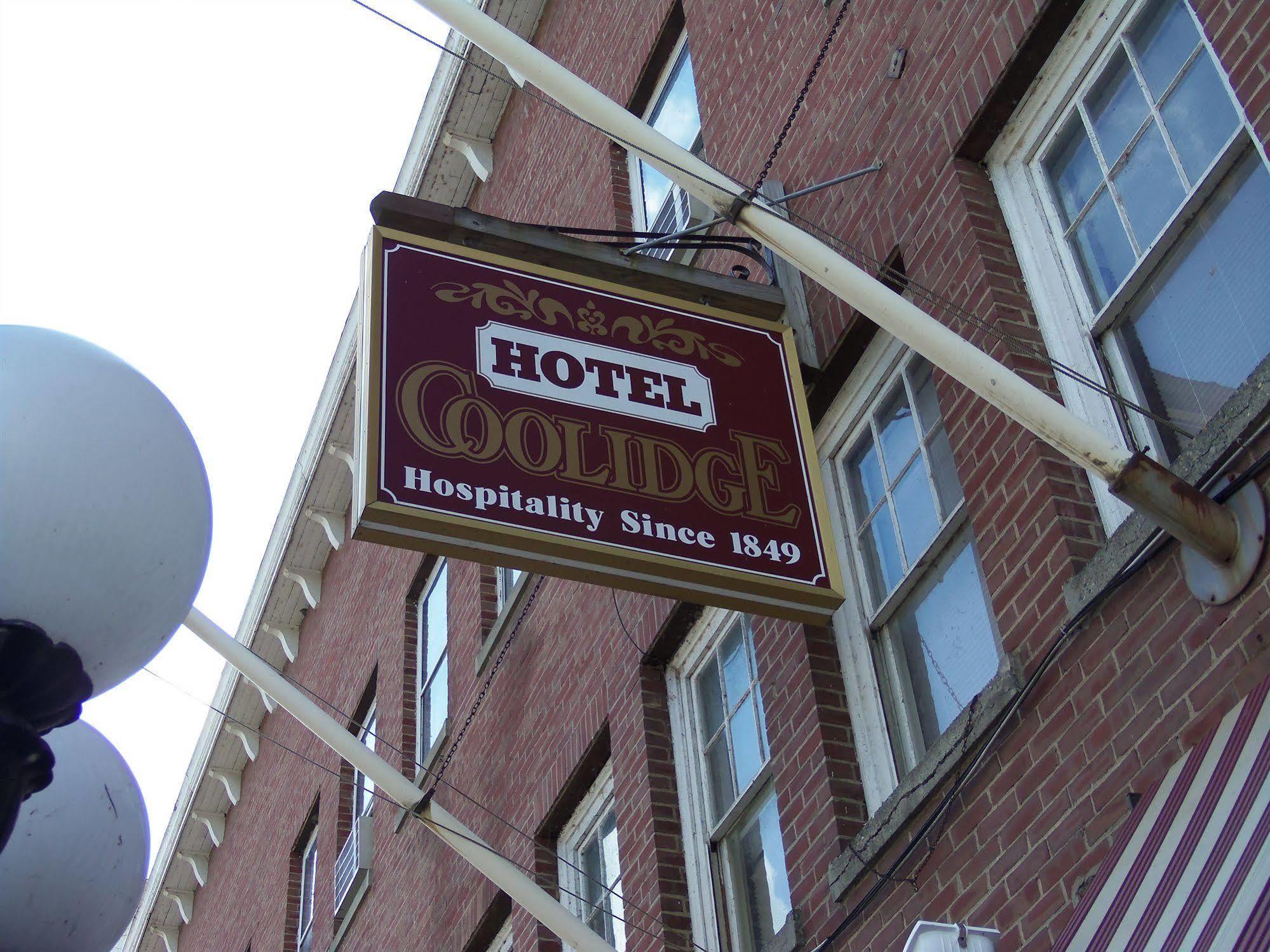 Hotel Coolidge White River Junction Buitenkant foto